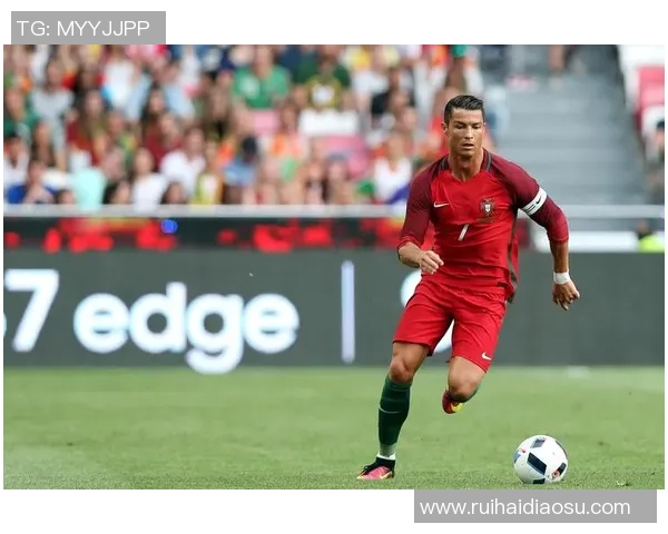 八大足球球星精彩瞬间集锦与风采展示让你一览无余 八大足球球星精彩瞬间集锦与风采展示让你一览无余